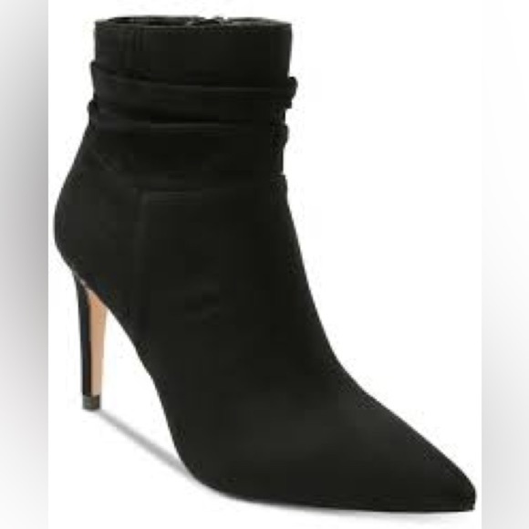 Women’s Xoxo Taylor Faux Suede Black Heel Booties Size 10 US NWT! - Picture 1 of 9